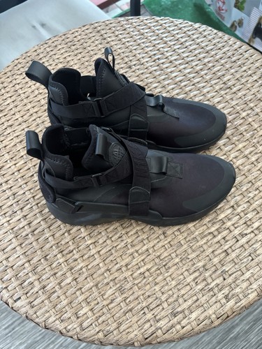 Nike Black Solid Mid Top Strap Closure Athletic Sneakers Unisex - photo 2