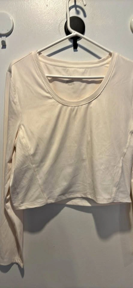Crop style top from Harmony Balance