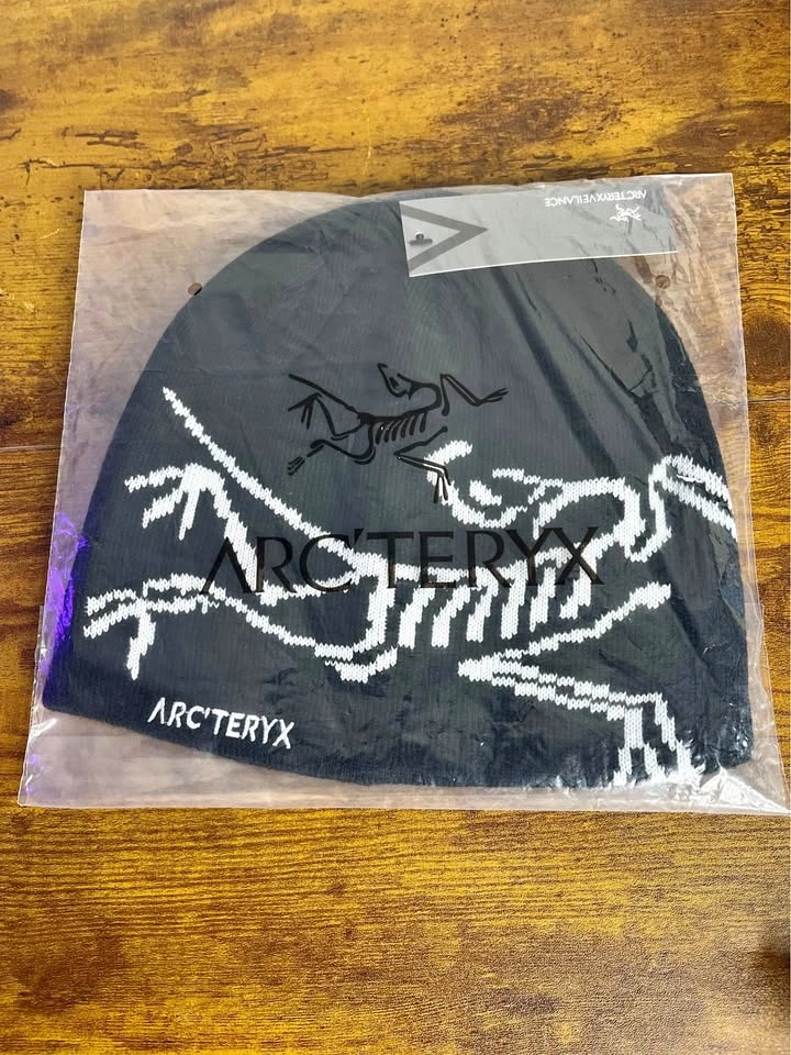 Arc'teryx Beanie Bird head Toque