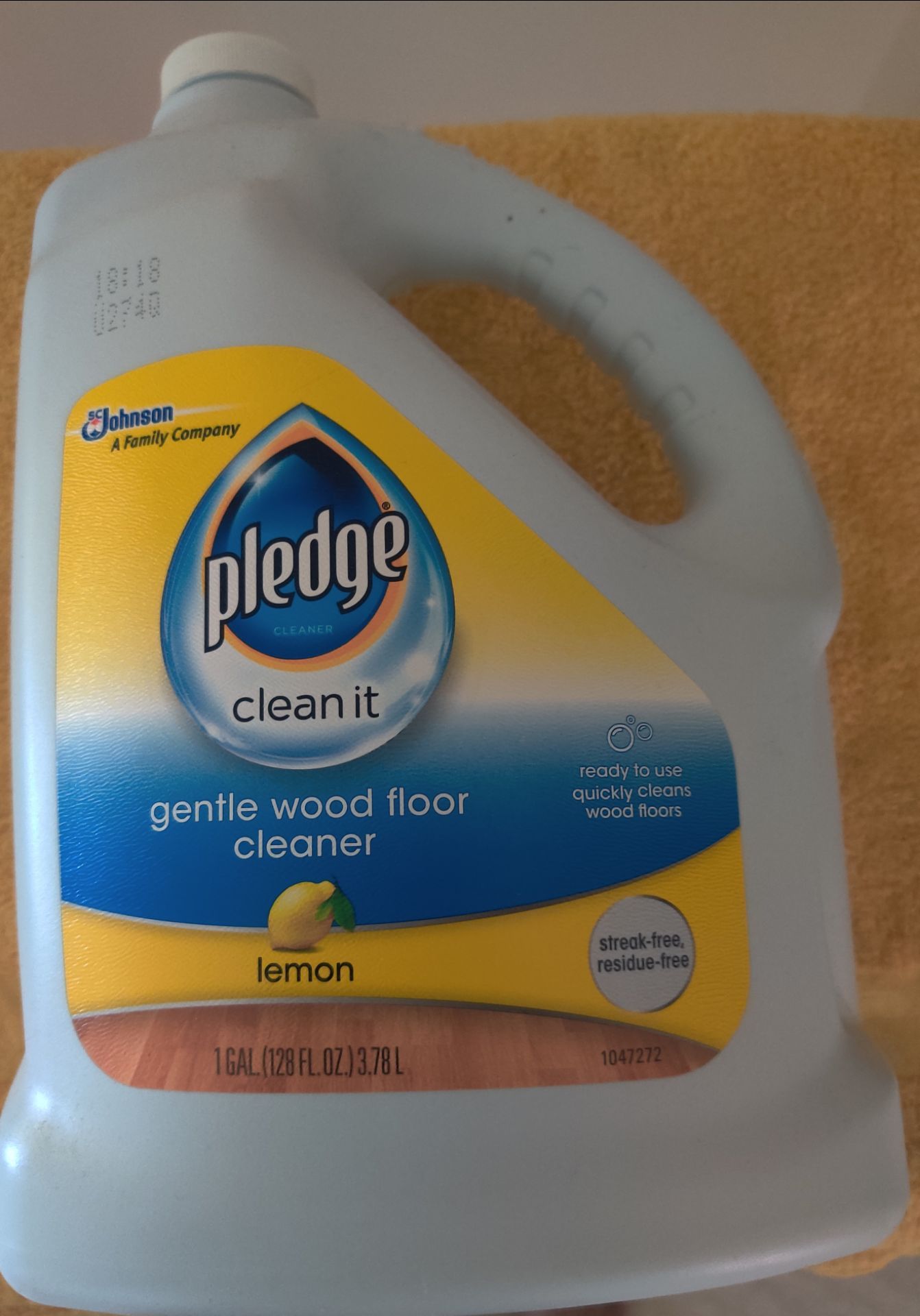 NEW Pledge Gentle Wood Floor Cleaner 1 Gallon