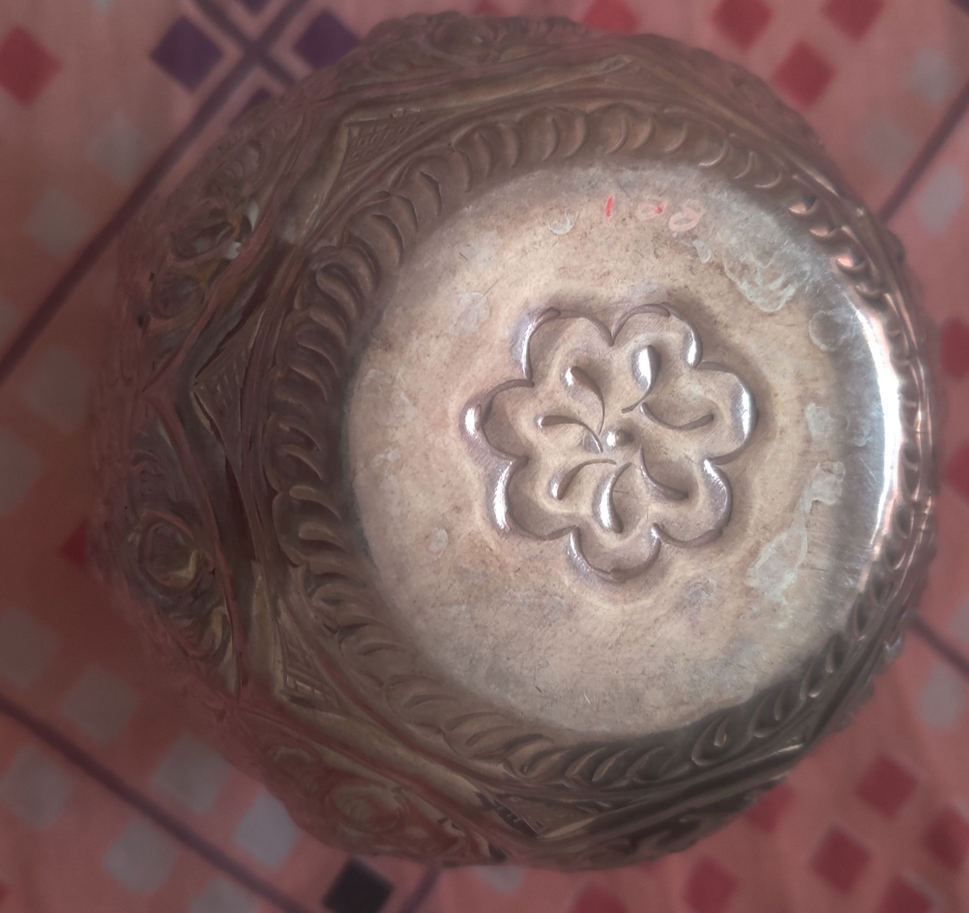 Elegant Silver Vessel with Astalakshmi Design - photo 3
