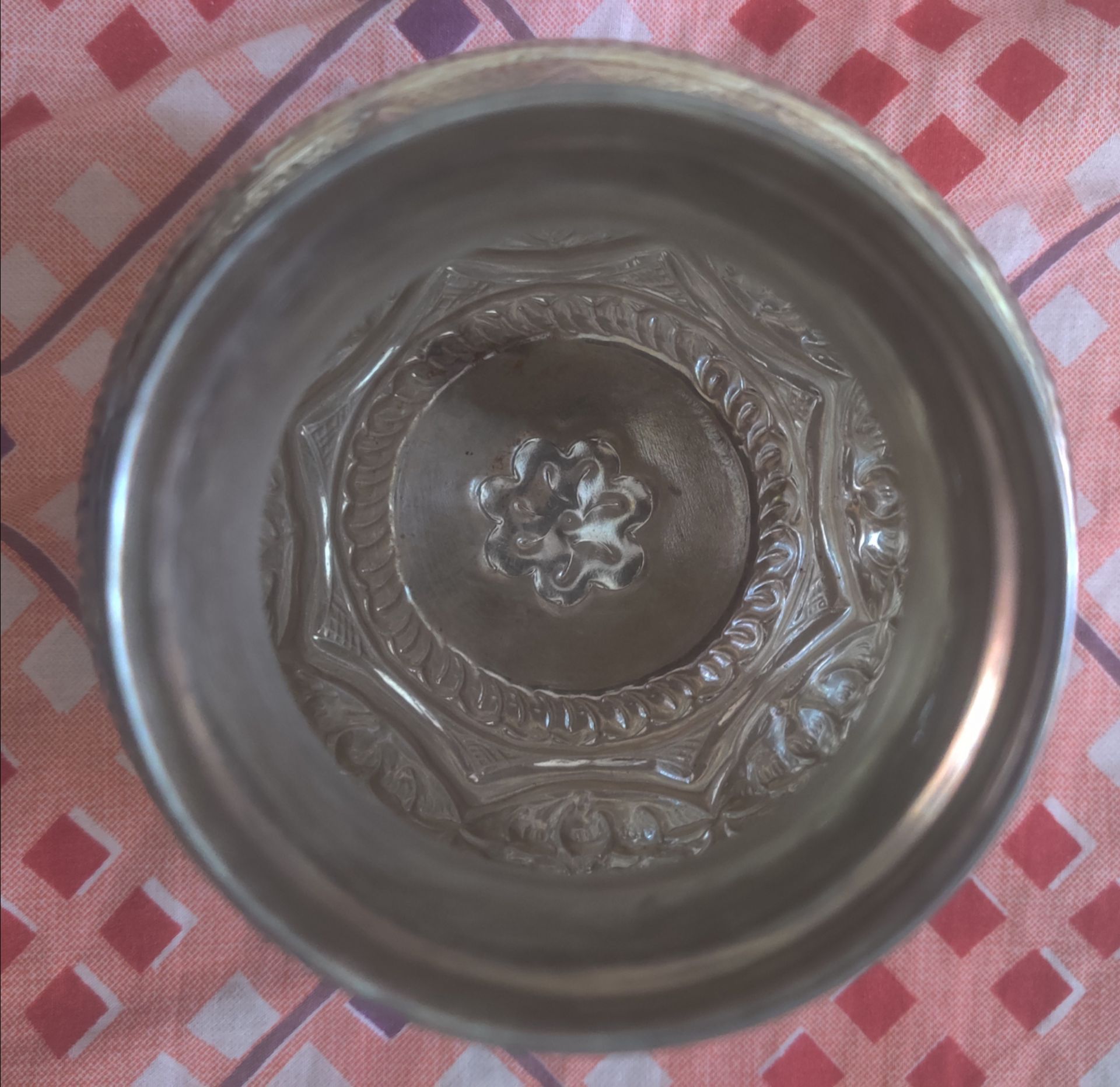 Elegant Silver Vessel with Astalakshmi Design - photo 4