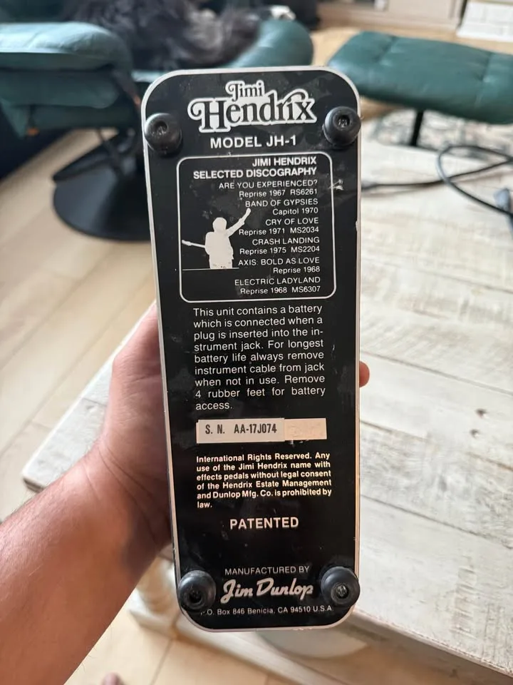 Jimi Hendrix Guitar Pedal image indicator(2)