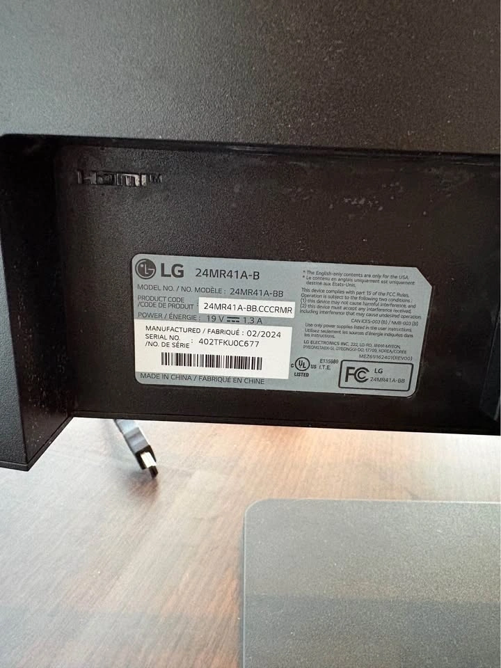 24” LG Frameless Monitors - photo 2