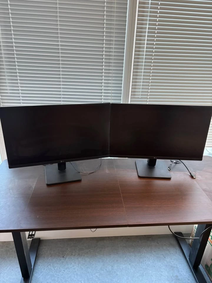 24” LG Frameless Monitors - photo 3