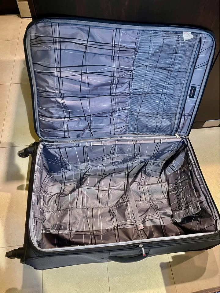 LARGE luggage Ricardo Beverly Hills Spinner Suitcase - photo 3