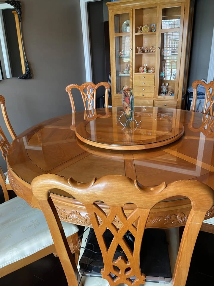 Magnificent Round Dining Table with Lazy Susan - photo 5