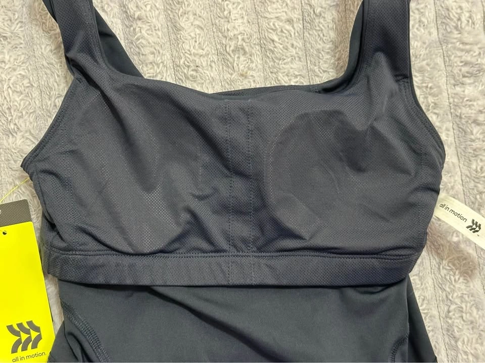All in Motion Black Athletic Crop Top — Women’s Size S — New wit - photo 5
