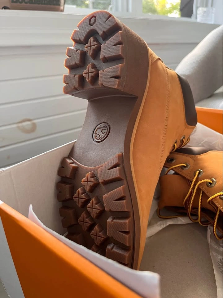 🍁Timberland Waterproof Boot – Women’s Size 8 – BNIB 🍁 - photo 3