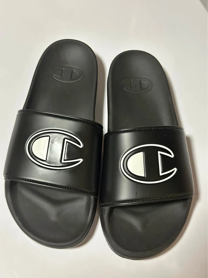 Mismatched Champion Slides — Left 9M / Right 8M — Brand New!
