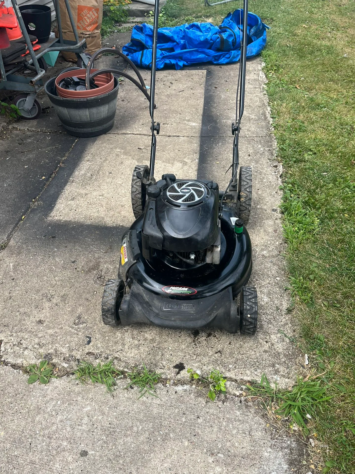 Craftsman Lawnmower thumbnail