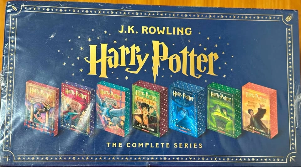 Harry Potter The Complete Series — 7-Book Box Set by J.K. Rowlin