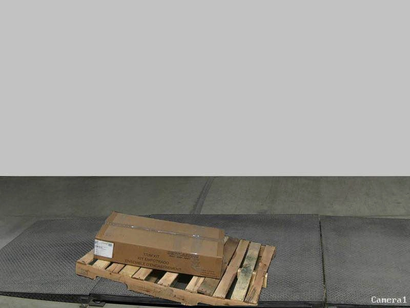 Frigidaire Gallery Microwave Trim Kit 27” - photo 2