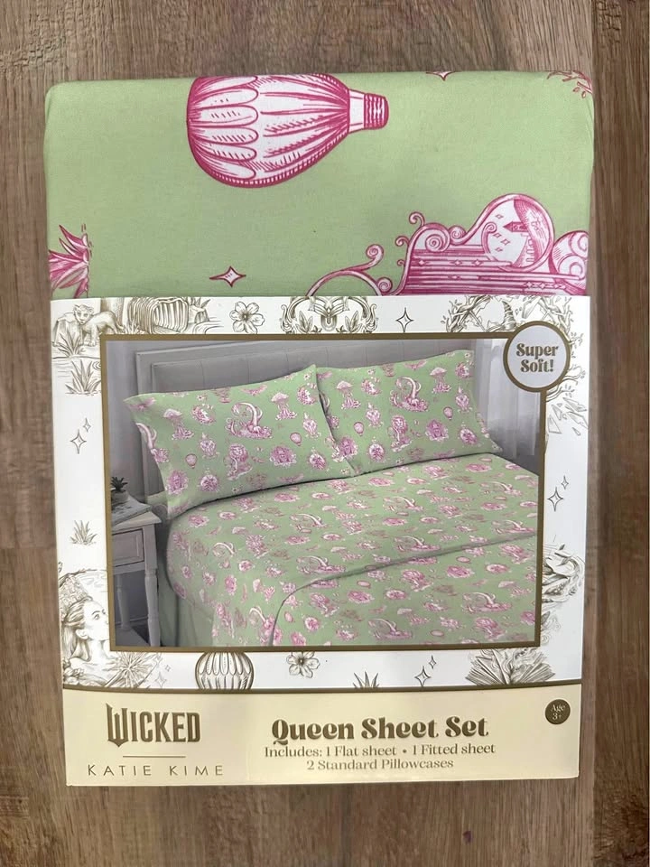 Brand new - wicked bedsheets - queen size