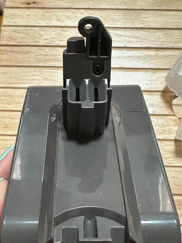 Replacement Battery for Dyson V6 - 21.6V 5.0Ah 108Wh - photo 2