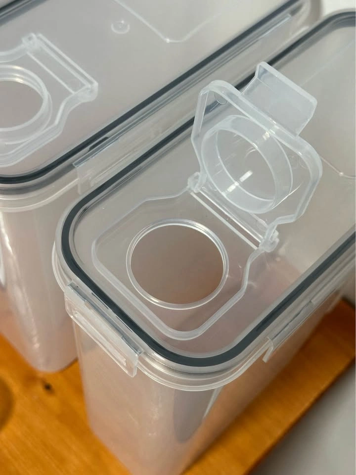 4-Piece Large Cereal Storage Container Set (4L each) - photo 4