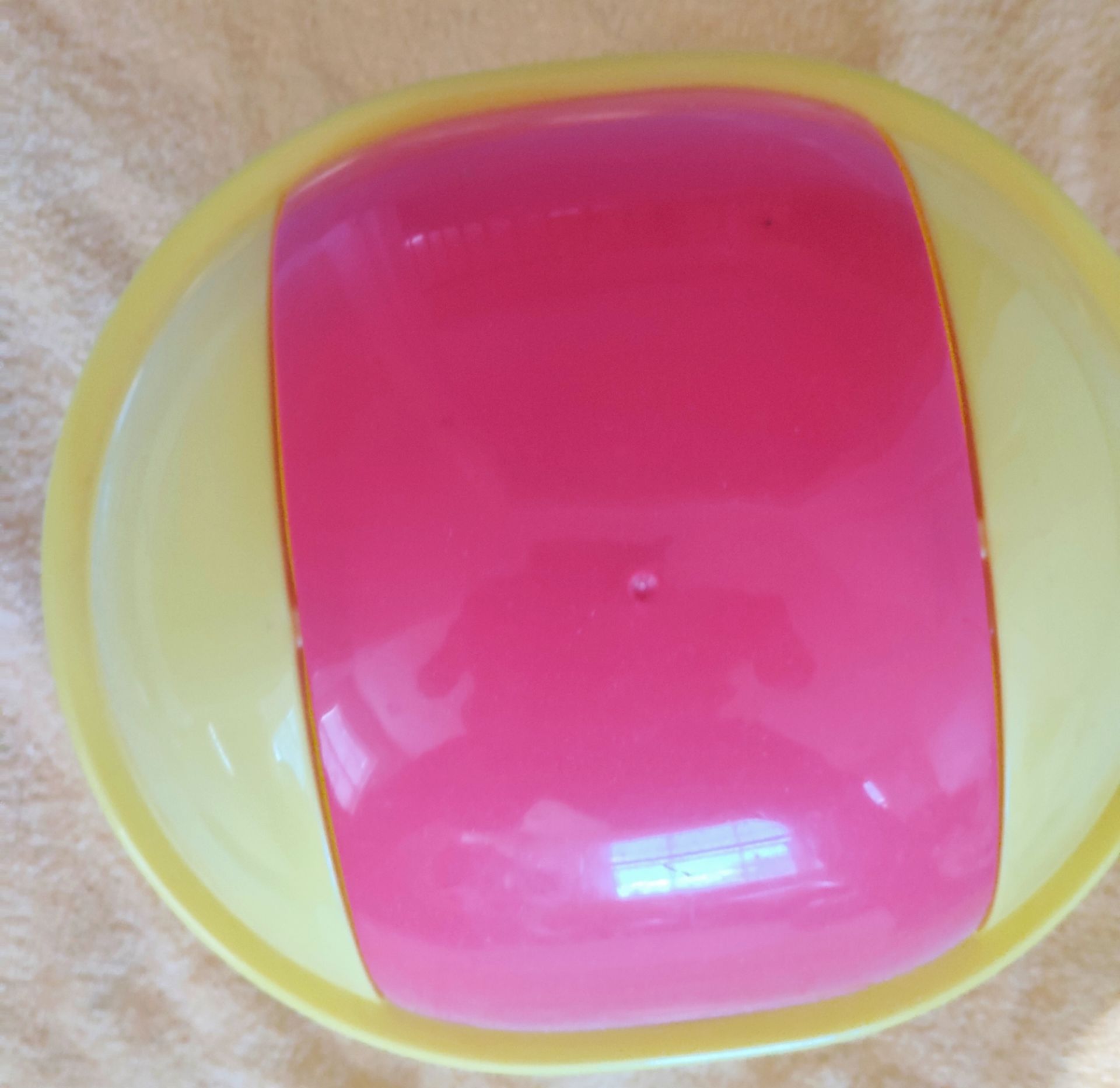 NEW Small Plastic Trash Can with Swing Lid - photo 2
