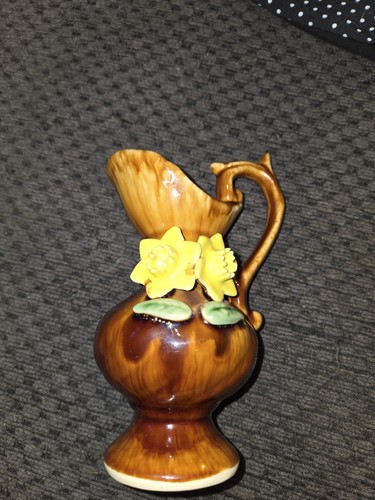 Vintage Minh Long Vietnam Miniature Pitcher Vase 3D Raised Daffo