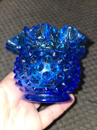 Vintage Fenton Colonial Blue Hobnail Glass Rose Bowl Vase - photo 4