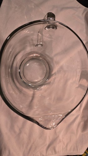 Vintage Anchor Hocking 2 Qt Glass Measuring Bowl USA