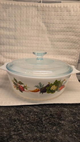 Vintage JAJ Pyrex England Tuscany Market Garden Casserole