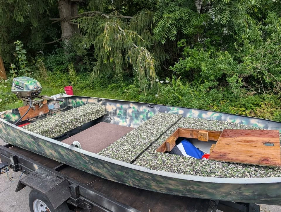 Fishing/duck boat - photo 2
