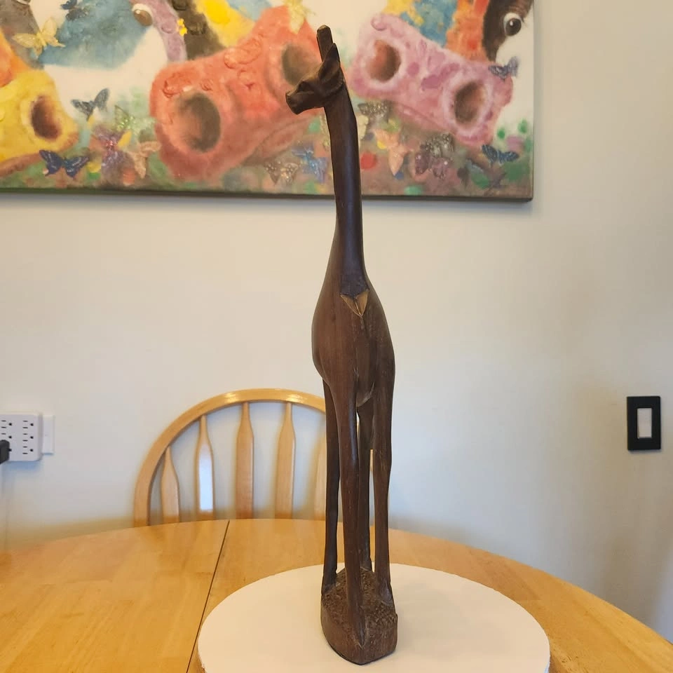 Tall Gerry, the Fabulous Carved Wood Giraffe - photo 2