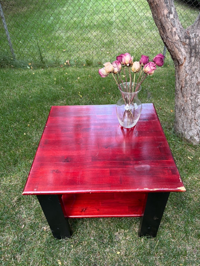 Crimson red Wooden Side Table