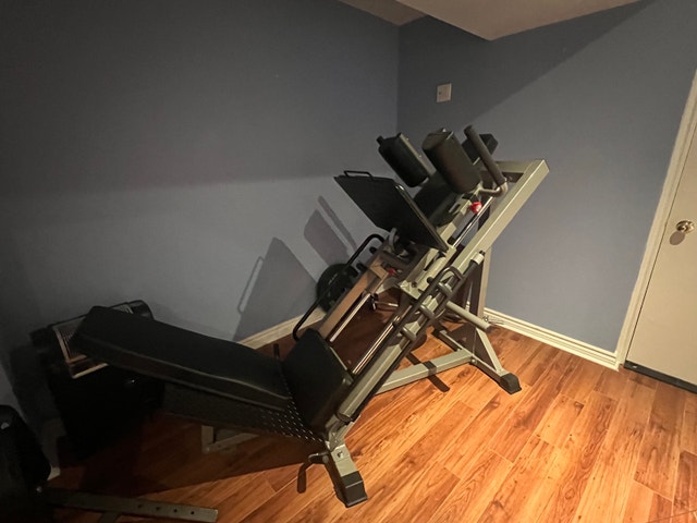 Commercial grade body craft Leg Press