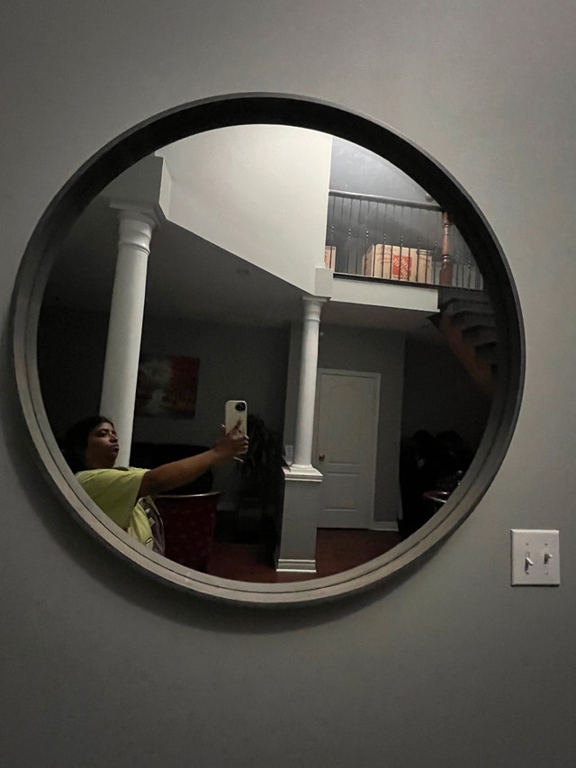 Round Wall Mirror
