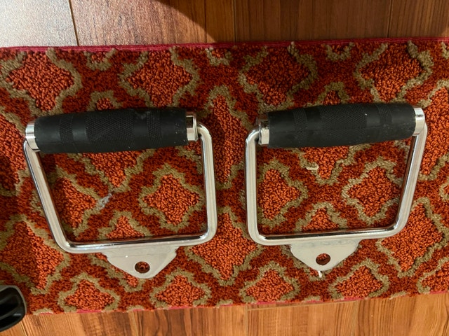 Cable Machine D-Handle Attachments