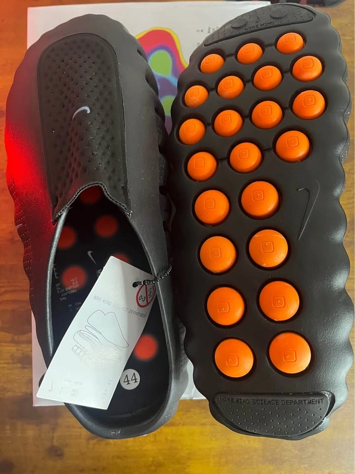 Nike Mind 001 slides size 9.5 & 10 - photo 2