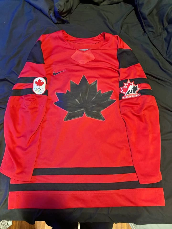 Olympic team Canada (youth large/XL)