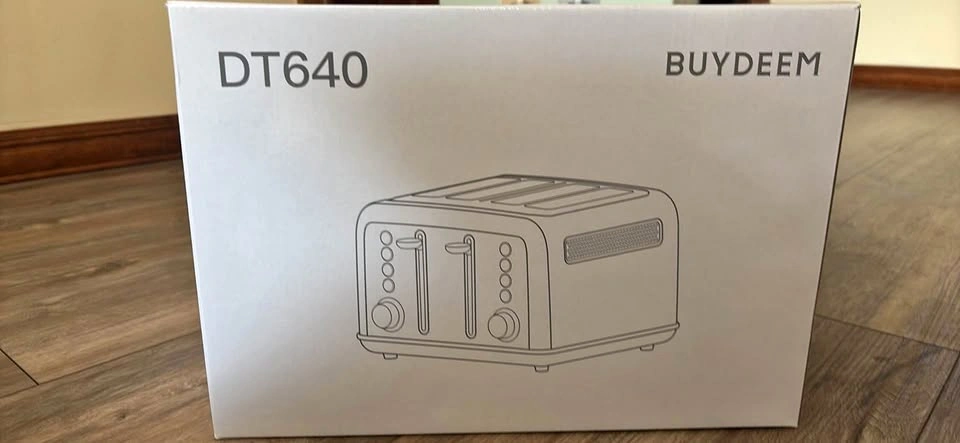 Buydeem cozy greenish toaster