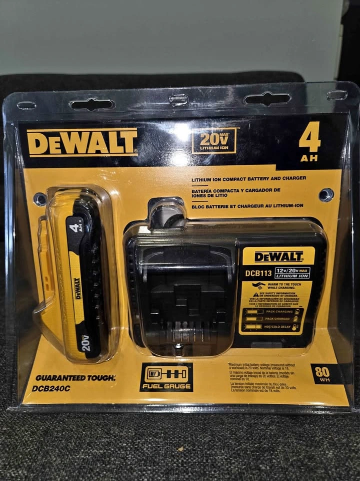 DeWalt 20V MAX Lithium Ion Battery and Charger Set