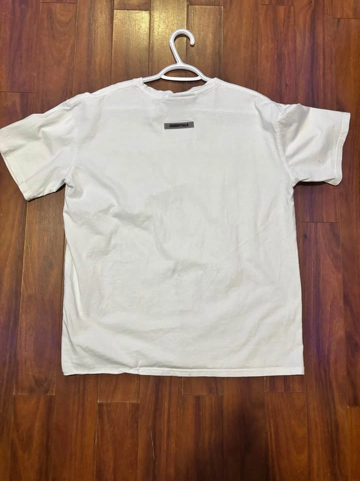 Essentials shirt size large - photo 2