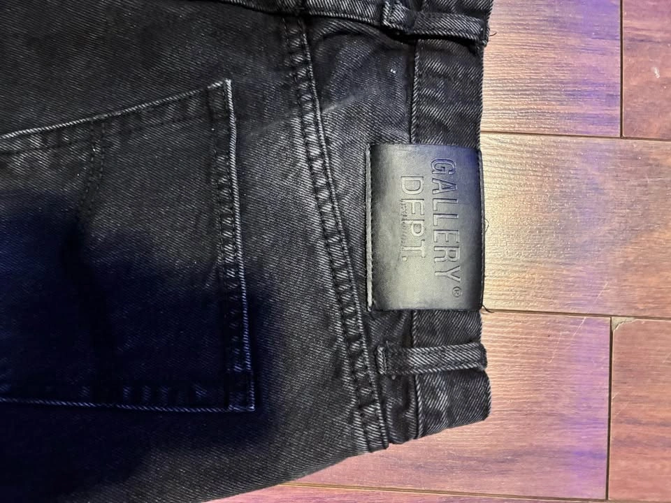 Gallery dept jeans size medium - photo 4