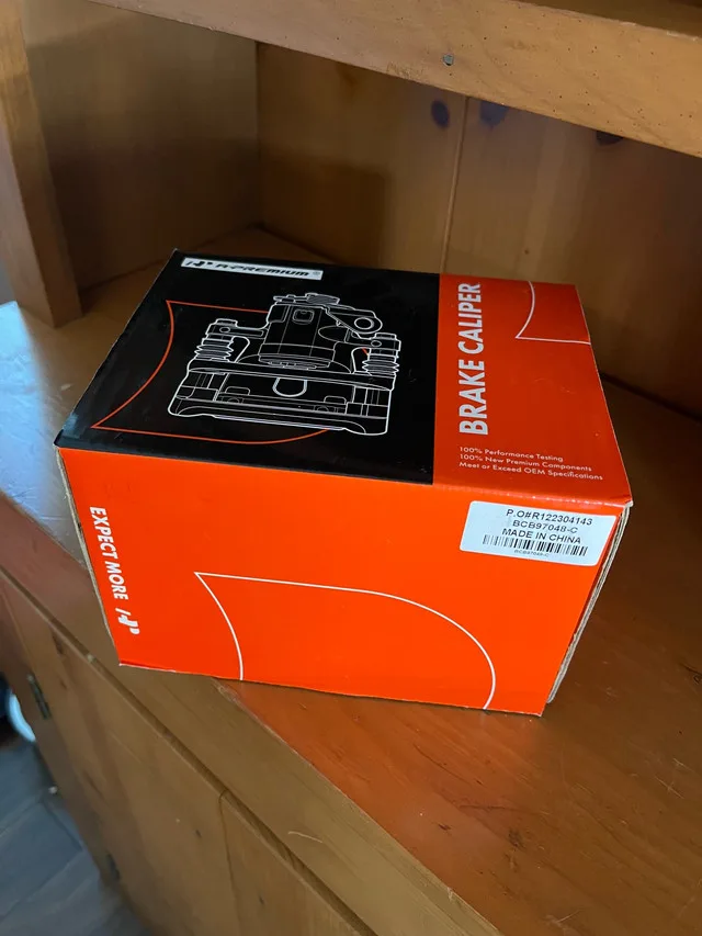 Toyota Rav 4 Rear Beake Caliper NEW in box image indicator(4)