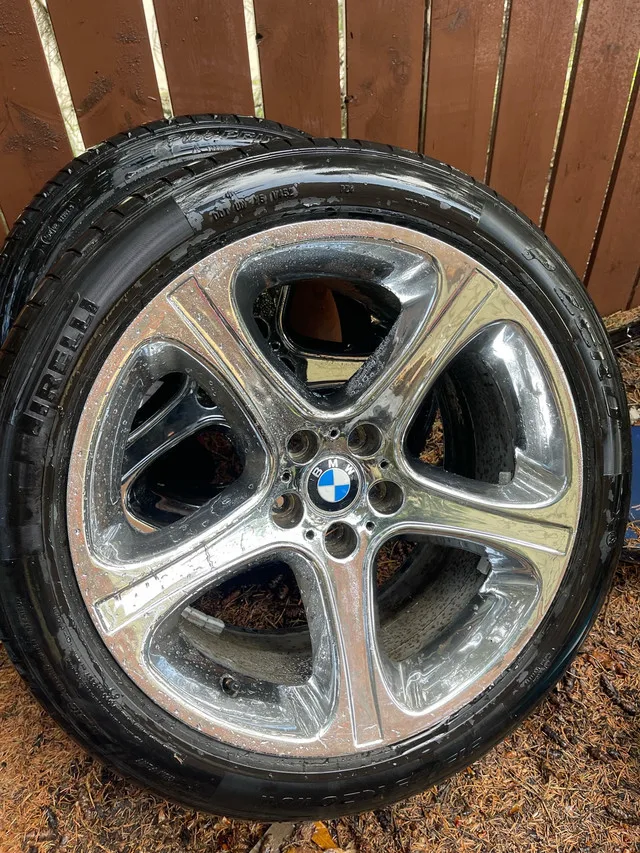 BMW rims and Tires image indicator(2)