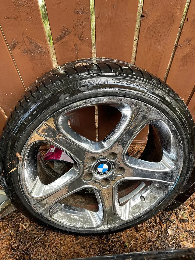 BMW rims and Tires image indicator(3)