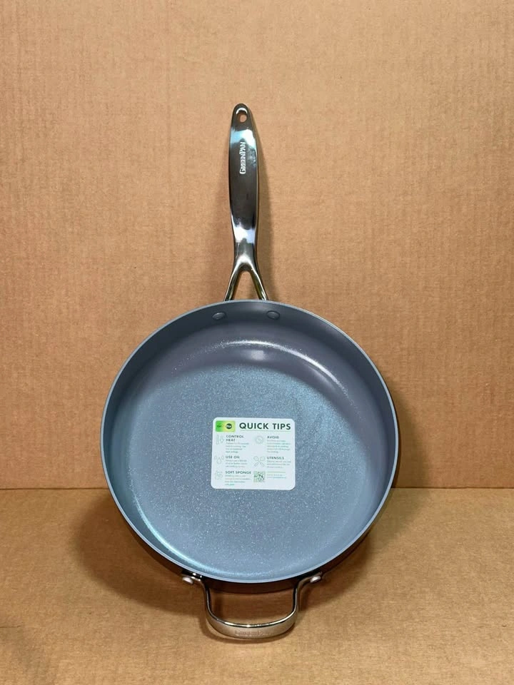 GreenPan Valencia Pro 4.5 Qt / 11" Saute Pan with Lid - photo 3