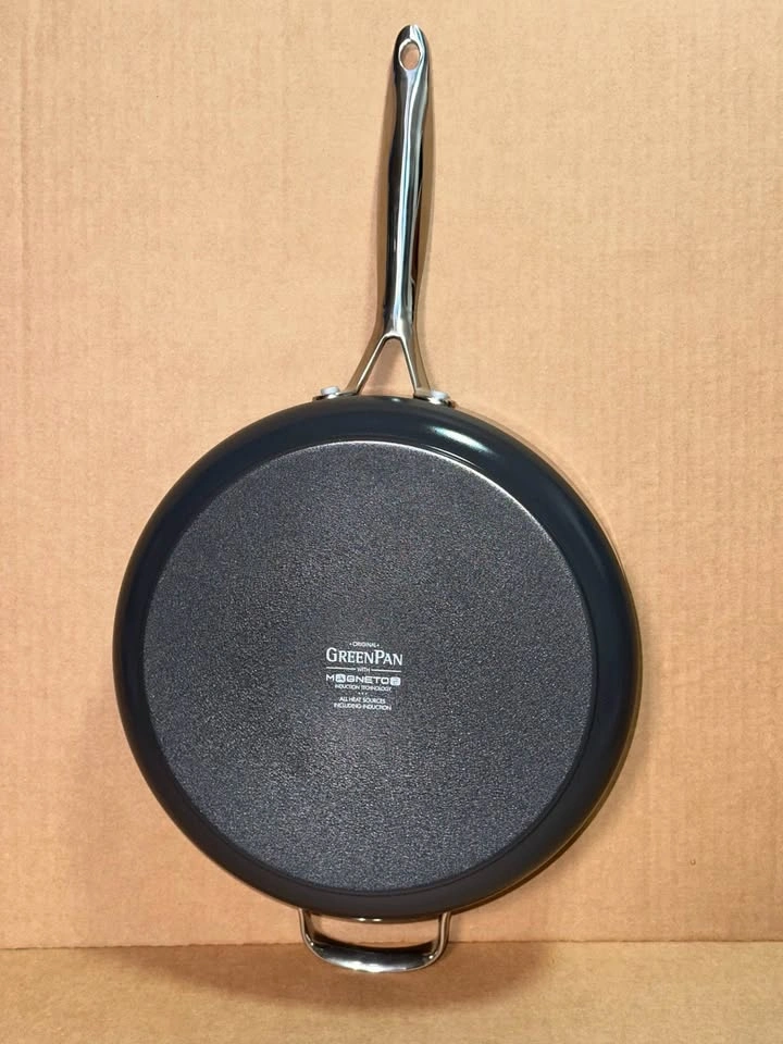 GreenPan Valencia Pro 4.5 Qt / 11" Saute Pan with Lid - photo 5