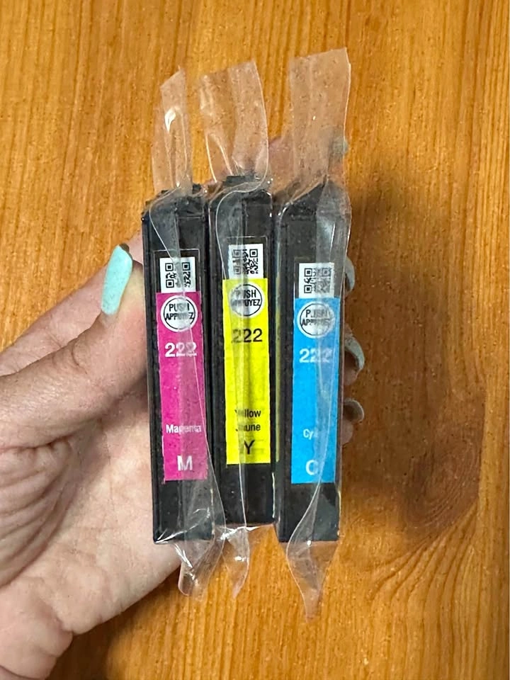 Epson 222 Color Ink Cartridges — C/M/Y — 3‑Pack — New & Sealed