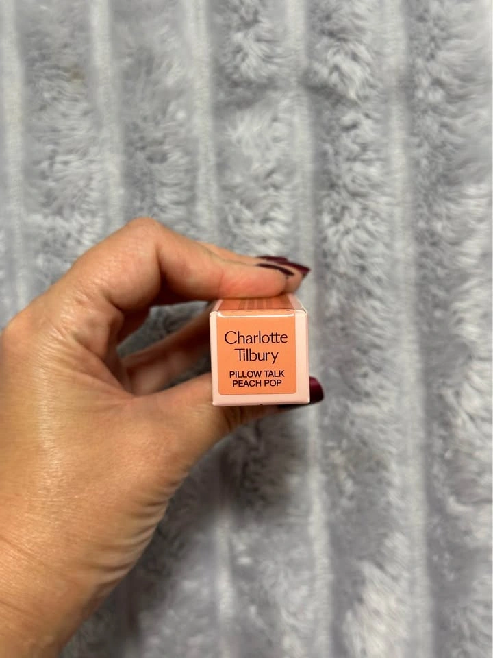 Charlotte Tilbury Matte Beauty Blush Wand - Pillow Talk Peach Po - photo 3