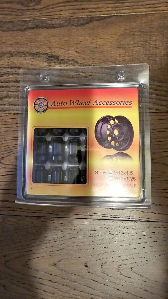 brand new 20 Lug nuts M12x1.5