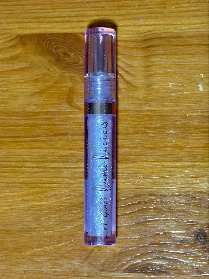 L.A. Girl Lip Gloss GLG935 “Glow Up” — Shimmer — 0.1 fl oz - photo 2