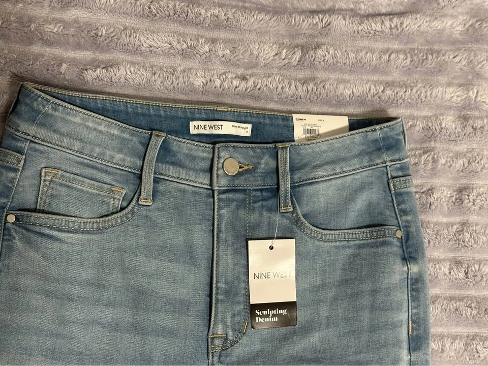 Nine West Slim Straight Jeans — Women’s Size 8 — Light Wash - photo 2