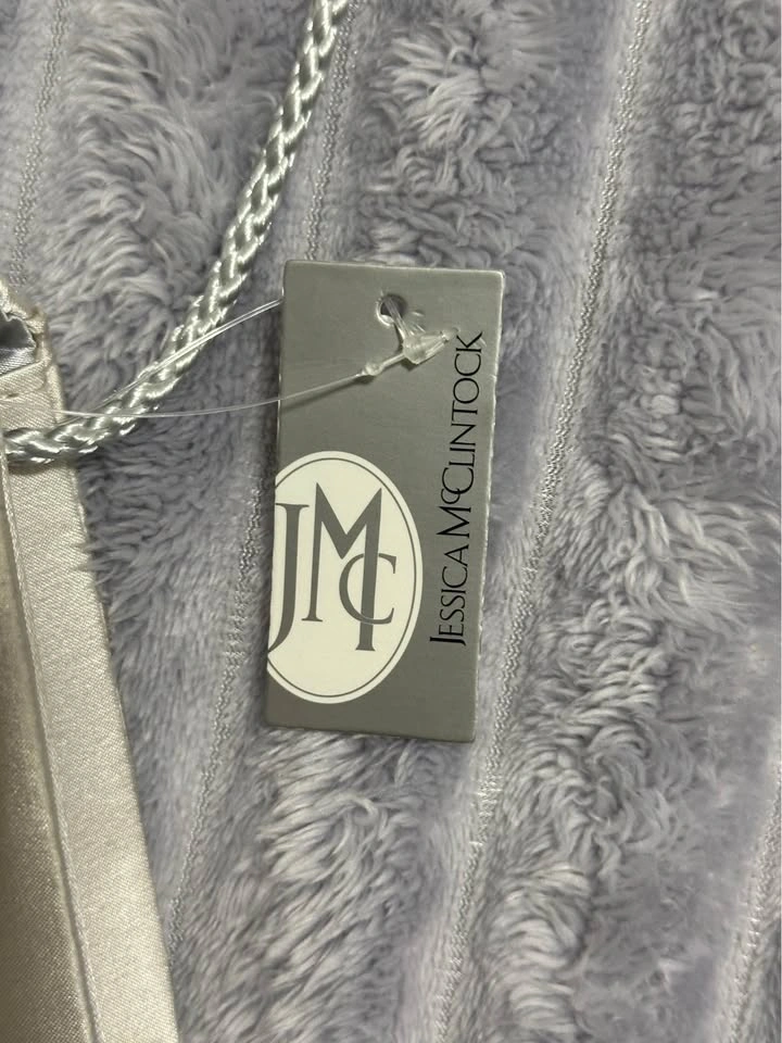 Jessica McClintock Silver Satin Clutch Purse with Chain Strap - photo 3