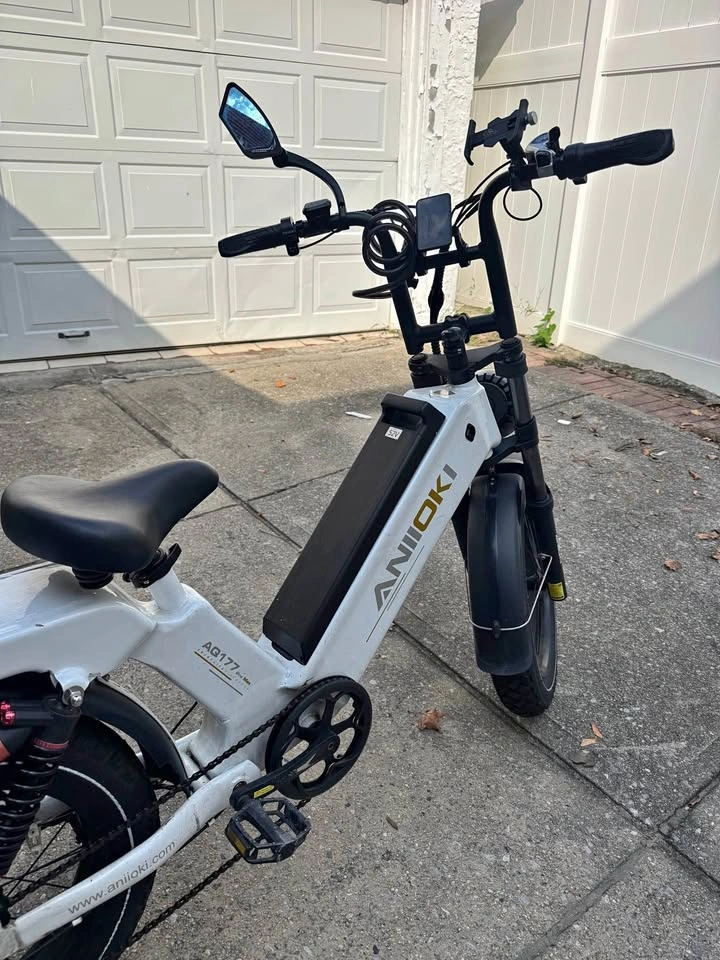 White Aniioki AQ177 Pro Max eBike – 52V Long Range