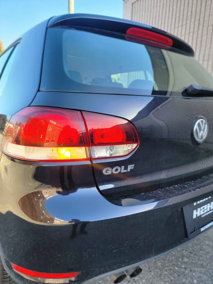 2012 Volkswagen Golf - photo 2